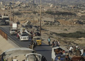 Izraeli shkatërron një kullë 15-katëshe në Gaza, ku jetonin palestinezët, me paralajmërime të rënda nga OKB për një katastrofë humanitare.