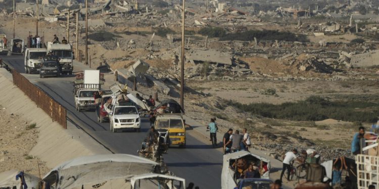 Izraeli shkatërron një kullë 15-katëshe në Gaza, ku jetonin palestinezët, me paralajmërime të rënda nga OKB për një katastrofë humanitare.