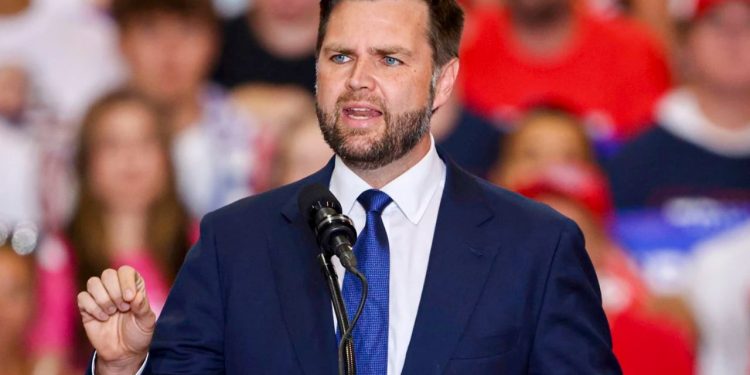 JD Vance në qendër të një polemike, zëvendëspresidenti amerikan mbështet një fushatë të gjerë ndaj kritikëve të Charlie Kirk.