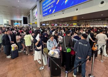 Kaos në aeroportet evropiane pas një sulmi informatik, gjysma e fluturimeve të anuluara.