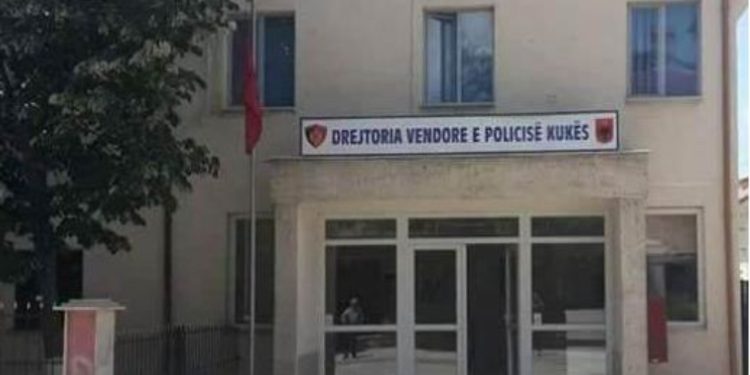 Katër automjete bllokohen në Kukës, një person arrestohet dhe tre të tjerë procedohen për parkim të parregullt.