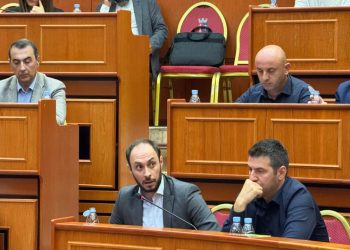 Këshilltari i PS Aldo Merkoçi: Ky vendim po ndryshon padrejtësisht vullnetin e qytetarëve.