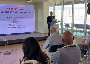 Konferenca e urologëve zhvillohet për dy ditë në Shkodër: Mjekët theksuan rëndësinë e sensibilizimit për të moshuarit.