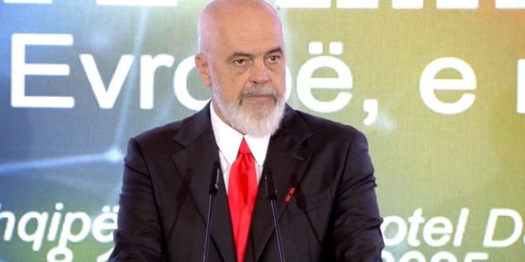 “Kreditet e Shqipërisë arrijnë nivele rekord”, Rama takon ambasadorët: Çdo ditë e këtij katërvjeçari është e vlefshme.