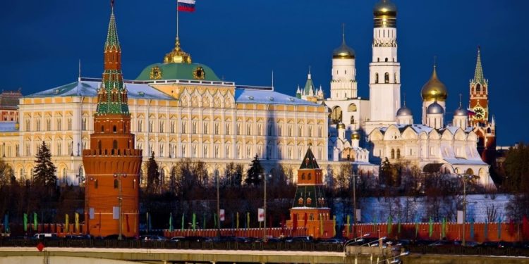 Kremlini reagon përsëri mbi situatën në Ukrainë: Putin kërkon paqe, vendet evropiane po nxisin konfliktin / Trump premton mbështetje për Poloninë: Nëse Rusia...