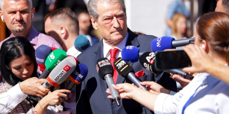 Kritika nga Berisha mbi programin e qeverisë në 25 minuta: As Maduro nuk e ulte Kuvendin kështu.