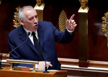 Kryeministri francez rrëzohet, Bayrou nuk merr mbështetje në votëbesim