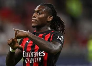 Lajm pozitiv për Allergrin: Leao kthehet nga dëmtimi dhe është gati për supersfidën ndaj Napolit këtë fundjavë.