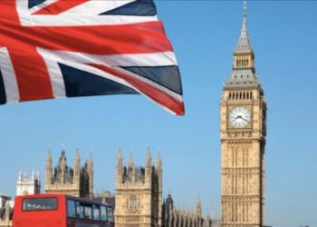 Lajm shqetësues për shqiptarët? Britania do të prezantojë letërnjoftimet digjitale.