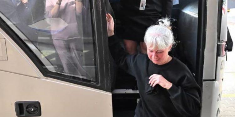 Llukashenko lirojnë 52 të burgosur politikë pas vizitës së delegatëve amerikanë, sanksionet lehtësohen.