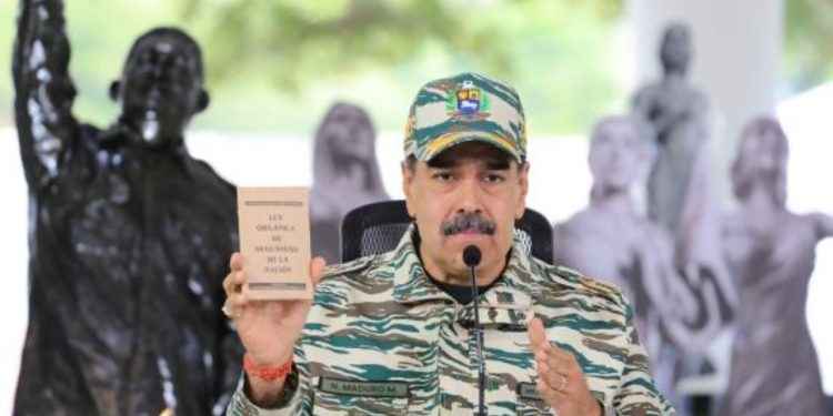Maduro paralajmëron SHBA: Do të reagojmë në rast të agresionit ushtarak nga ana e SHBA-së