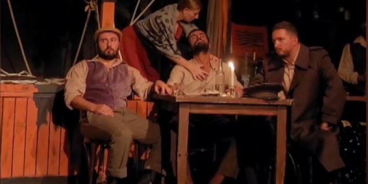 “Marmelladov” në Teatrin Metropol: Pjesa që eksploron kompleksitetin e individëve nën presion, nga 5 deri më 7 Shtator.