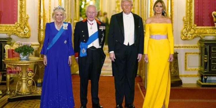 Melania Trump "sfidon" stilin e saj në zgjedhje, mesazhet e fshehura gjatë vizitës zyrtare