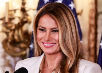 Melania Trump si “Zonjë e Parë e Tërhequr” në rol kyç në politikën e jashtme të administratës së burrit të saj