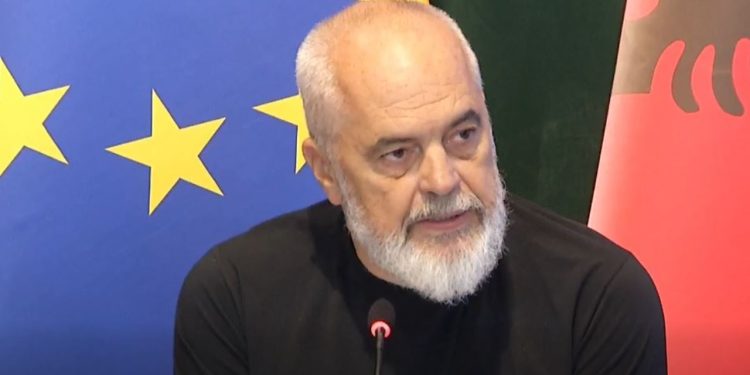 Menaxhimi i dobët i ujit në 58 kompani krijoi një situatë katastrofike, thotë Rama