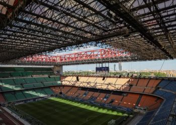 Milani dhe Interi triumfojnë në "betejë", Bashkia e Milanos miraton shitjen e San Siros: Stadiumi i ri pritet të përfundojë para...