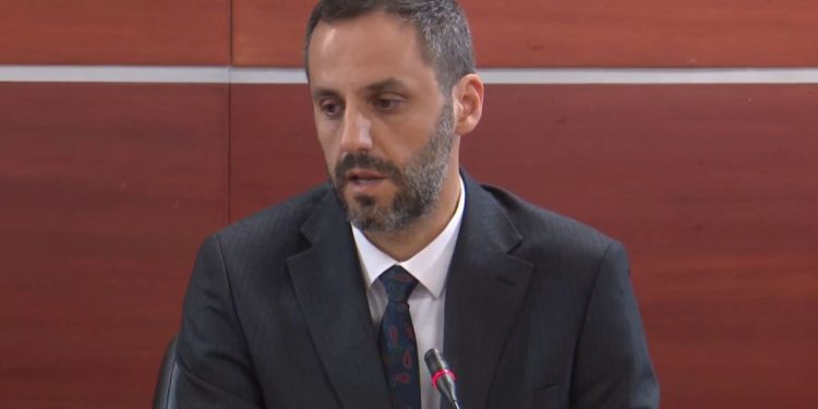 Ministri i Drejtësisë Besfor Lamallari diskuton mbivendosjen në legjislacion përmes AI: Fokus në përmirësimin e infrastrukturës së burgjeve