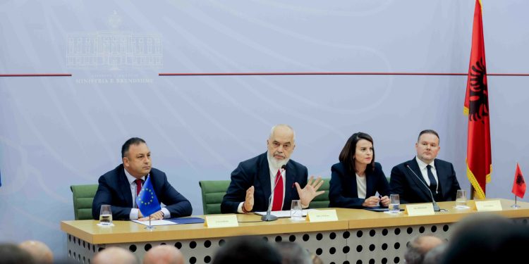 “Ministri u dha vëmendjen e duhur”, Rama: Pasuritë e sekuestruara po menaxhohen me përgjegjshmëri