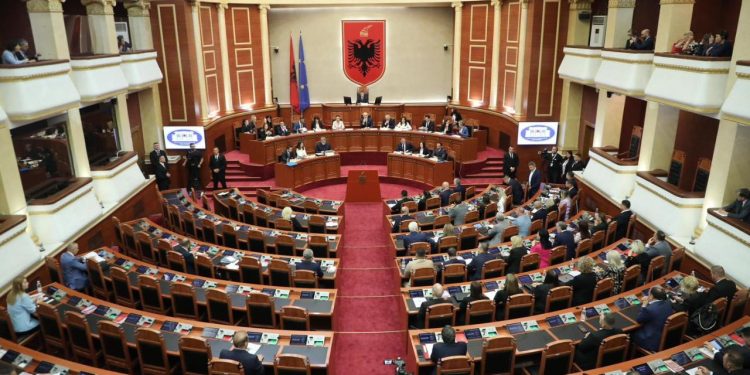 Miratimi i programit të qeverisë, Peleshi: Kuvendi do të vazhdojë aktivitetet duke u bazuar në Kushtetutë, Rregullore dhe Kodin e Etikës.