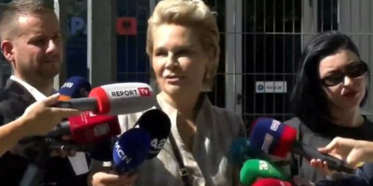 Monika Kryemadhi pas seancës: Dëshmitarët janë frikësuar nga SPAK, do t'i përballem të gjitha akuzat