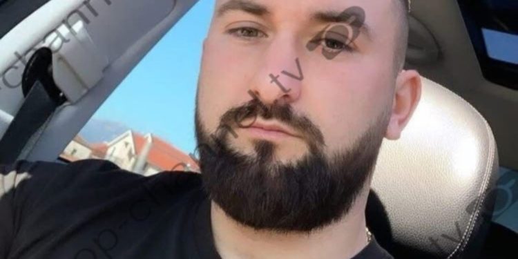 Motor i zi pranë hotelit/ Detaje mbi vrasjen në Shkodër, hetimet sugjerojnë se autorët kishin një ndihmës që ndiqte lëvizjet e viktimës.