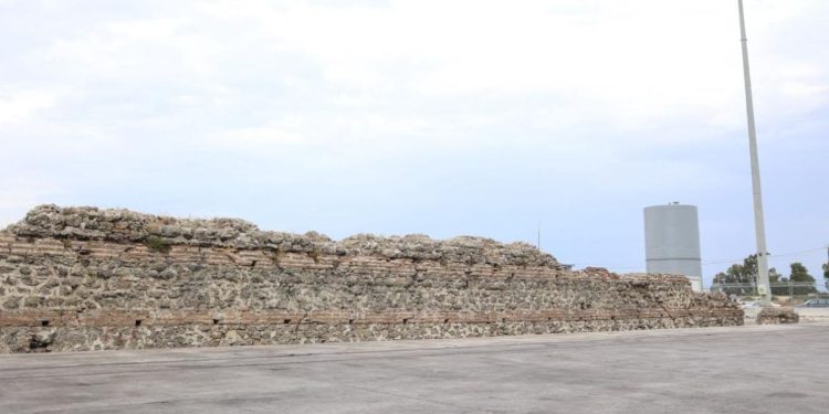 “Muret e Portës” do të kenë një restaurim, projekti që do të rikthejë në jetë monumentin e kulturës në Porto Romano