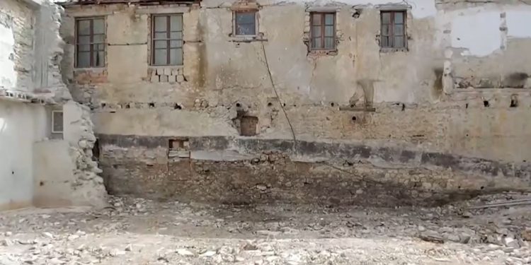 Muzeu Hebraik Shqiptar në Vlorë: Rama ndan imazhe nga ndërtimi dhe thekson rëndësinë e historisë së Besës në popullin tonë.