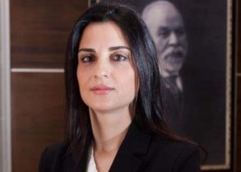 Ndryshime në Bashkinë Durrës/ Pas kritikave nga Rama, Emirjana Sako pranon dorëheqjet e pesë administratorëve.