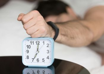 Ndryshimi i orës: Cilat janë efektet negative për trupin tonë sipas studimeve të fundit?