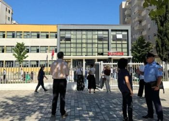 Në prag të vitit të ri shkollor, Drejtoria e Rendit Publik njofton masat për sigurimin e ambienteve arsimore.