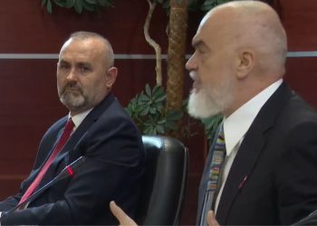 “Një detaj që e zbulova shumë vonë”/ Manja i kalon përgjegjësitë Lamallarit, Rama kritikon: Qeverisja e ministrisë së Drejtësisë vazhdon të jetë në Dibër.