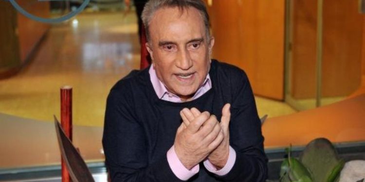 Një nga emrat më të njohur të televizionit italian, vdes ish-drejtori i Tg4.