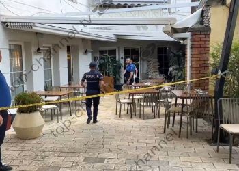 Një person humb jetën dhe tre të tjerë lëndohen në qendër të Shkodrës, një i ndaluar! Pas incidentit u arratis, por pati një aksident.