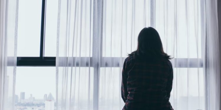 OBSH nxjerr raport shqetësues: Një në çdo 100 vdekje në botë vjen si pasojë e vetëvrasjes