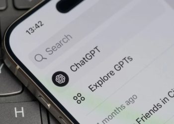 OpenAI njofton përmirësime në ChatGPT pas vetëvrasjes së një adoleshenti në SHBA, prindërit do të kenë mundësi të monitorojnë bisedat e fëmijëve të tyre.