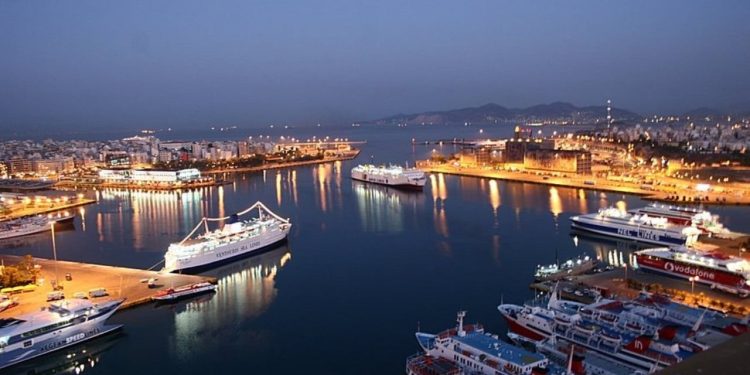 Operazione di Grande Portata al Porto di Pireo / Sequestrati oltre 2.000 container, tra i destinatari del traffico di contrabbando anche l'Albania.