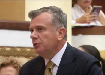 Opozita kërkon një minutë heshtje në Kuvend për Abdi Baletën; Balla: E dini sa e keni respektuar.