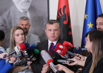 PD kërkon shkarkimin e kreut të Kuvendit, Balla: Peleshi nuk ka shkelur rregullat, opozita duhet të sjellë menjëherë anëtarët e komisioneve.