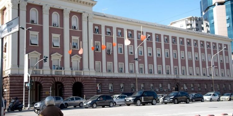 PS delegon deputetët në komisione, Balla apelon për disiplinë: Mos e humbni pranishmërinë në mbledhje.