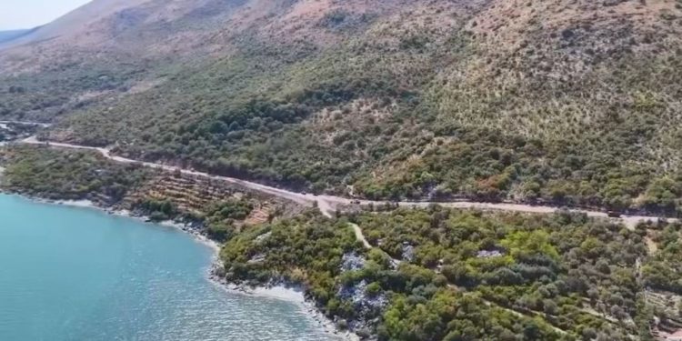 Pamje nga kanteri i rrugës Shirokë-Zogaj: Investim në infrastrukturë që do të çelë mundësi të reja zhvillimi për Shkodrën.