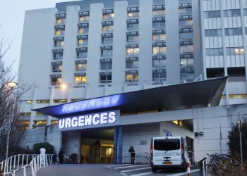 Parisi lëshon një paralajmërim të rëndësishëm, Ministria e Shëndetësisë kërcënon me ngritjen e qendrave mjekësore për të lënduar nga fronti.