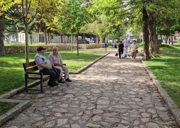 Pensionistët kthehen në punë: INSTAT raporton 120 mijë të angazhuar në 2024, 47% më shumë se një vit më parë.