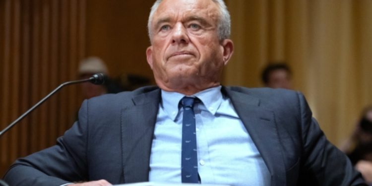 Përdorimi i paracetamolit gjatë shtatzënisë lidhet me riskun e autizmit? Kennedy Jr. tërheq vëmendjen me një raport të ri.