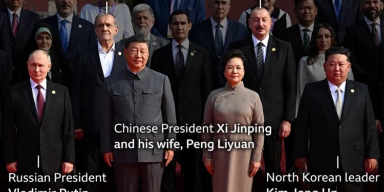 Përmbledhje e takimit historik në Pekin: Xi Jinping fton Putin, Kim Jong Un dhe Vuçiç.