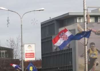 Piloti kroat dhe e dashura serbe akuzohen për spiunazh, rasti thekson rrezikun për sigurinë në Kosovë.