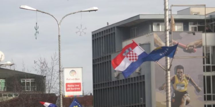 Piloti kroat dhe e dashura serbe akuzohen për spiunazh, rasti thekson rrezikun për sigurinë në Kosovë.