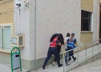 Piramidat financiare online: Të arrestuarit para Gjykatës së Fierit për tu njohur me masat e sigurisë sot.