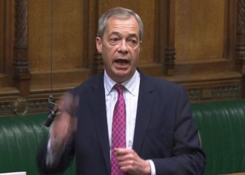 Planeti i Farage: Emigrantët nuk do të mund të fitojnë më leje të përhershme qëndrimi pas pesë vitesh