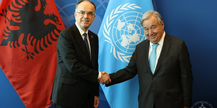 Presidenti i Shqipërisë takim miqësor me Sekretarin e Përgjithshëm të OKB-së për rolin e vendit në paqe dhe siguri