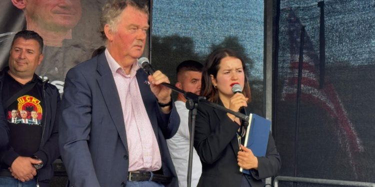 “Presioni nga qeveritë tona për themelimin e kësaj gjykate”, thotë ish-ambasadori holandez në Kosovë për mbështetje të udhëheqësve të UÇK-së: Gjyqi, asnjëherë i besueshëm.